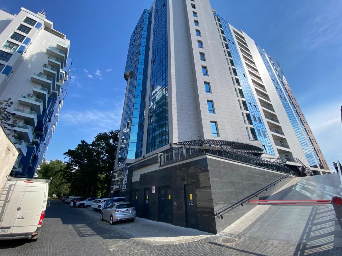 Business Lux Apartment Solomon City Chisináu Exterior foto
