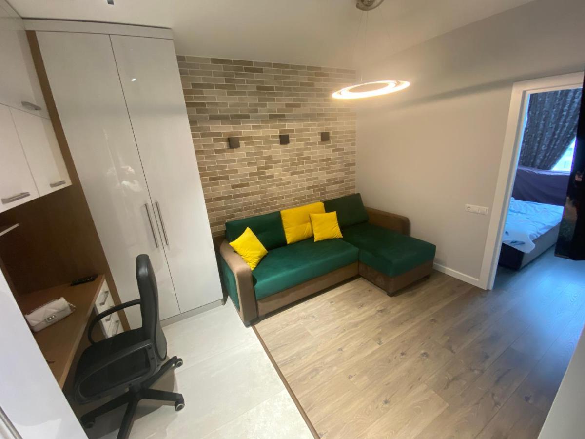 Business Lux Apartment Solomon City Chisináu Exterior foto
