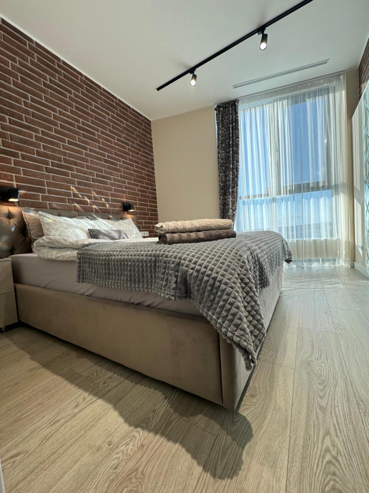 Business Lux Apartment Solomon City Chisináu Exterior foto